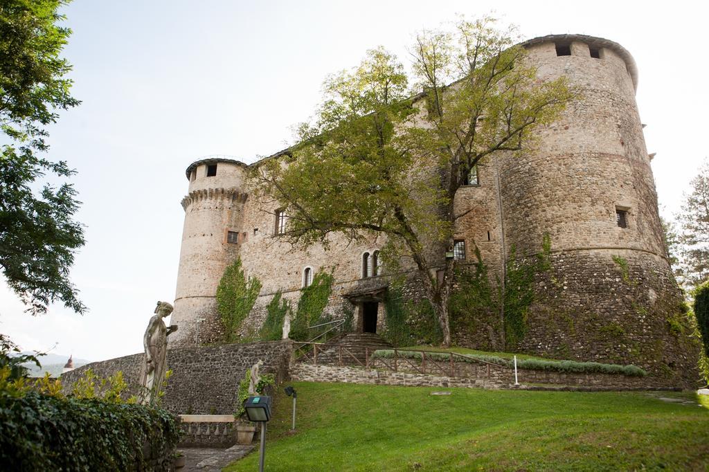 Castello Di Compiano Hotel Relais Museum 外观 照片